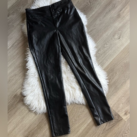 BBJ Los Angeles Black Faux Leather Lined pants 11 - Picture 1 of 5